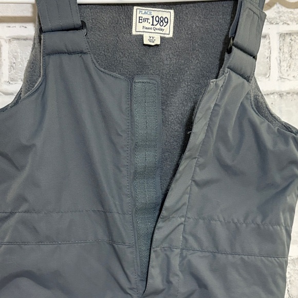 Children’s place size 3T, gray snow pants,  Overalls, Velcro adjustable - Picture 5 of 8